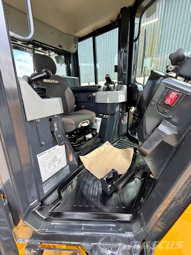 Komatsu D 61 PXi-24 Crawler dozers