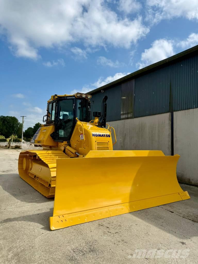 Komatsu D 61 PXi-24 Crawler dozers