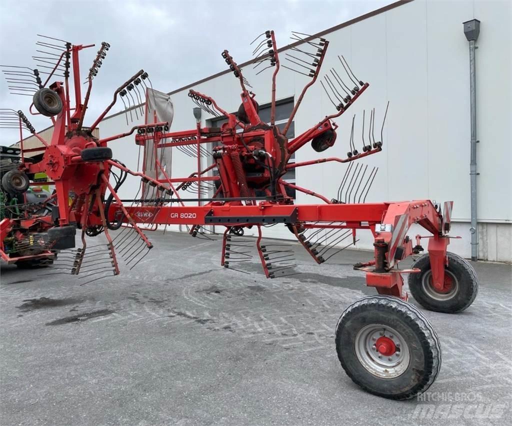 Kuhn GA 8020 Swathers \ Windrowers