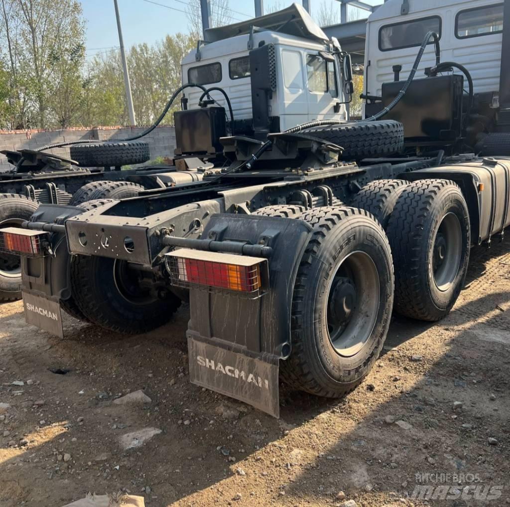 Shacman F 3000 Conventional Trucks / Tractor Trucks
