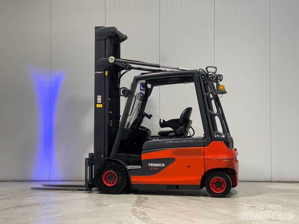 Linde E30L-01 Electric Forklifts