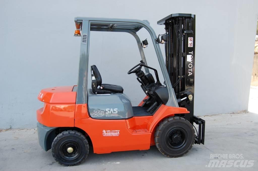 Toyota 7 FD 25 Diesel Forklifts