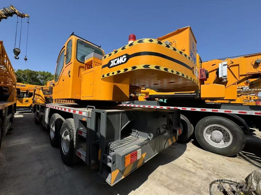 XCMG QY 25 K Mobile and all terrain cranes