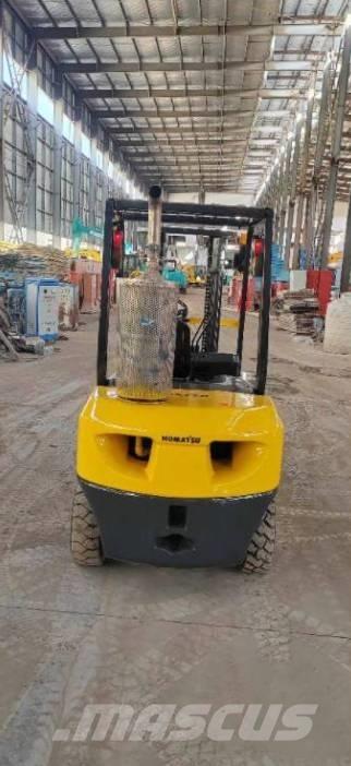 Komatsu FD 30 T-14 Diesel Forklifts