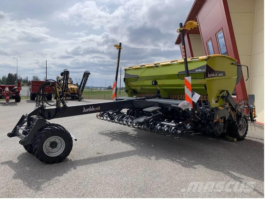 Junkkari M 400 Plus Farm Drills