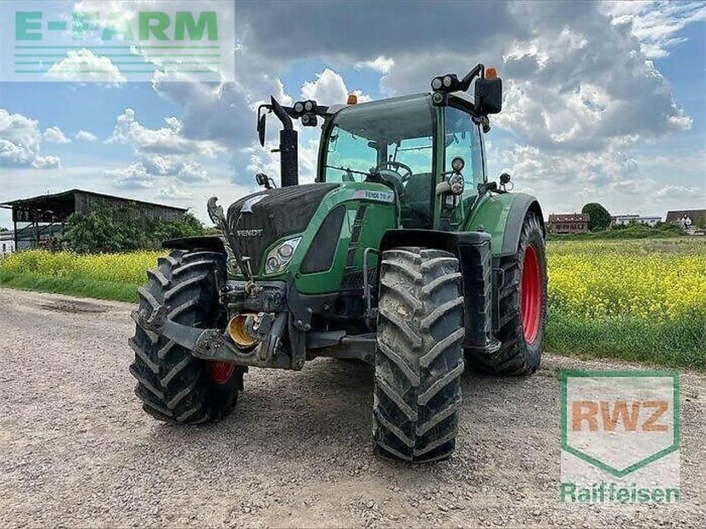 Fendt 718 vario Tractors