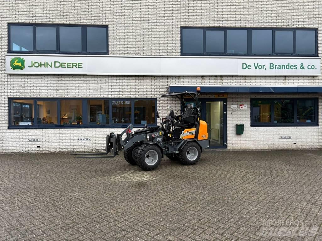 Giant G1500 Xtra Mini Loader