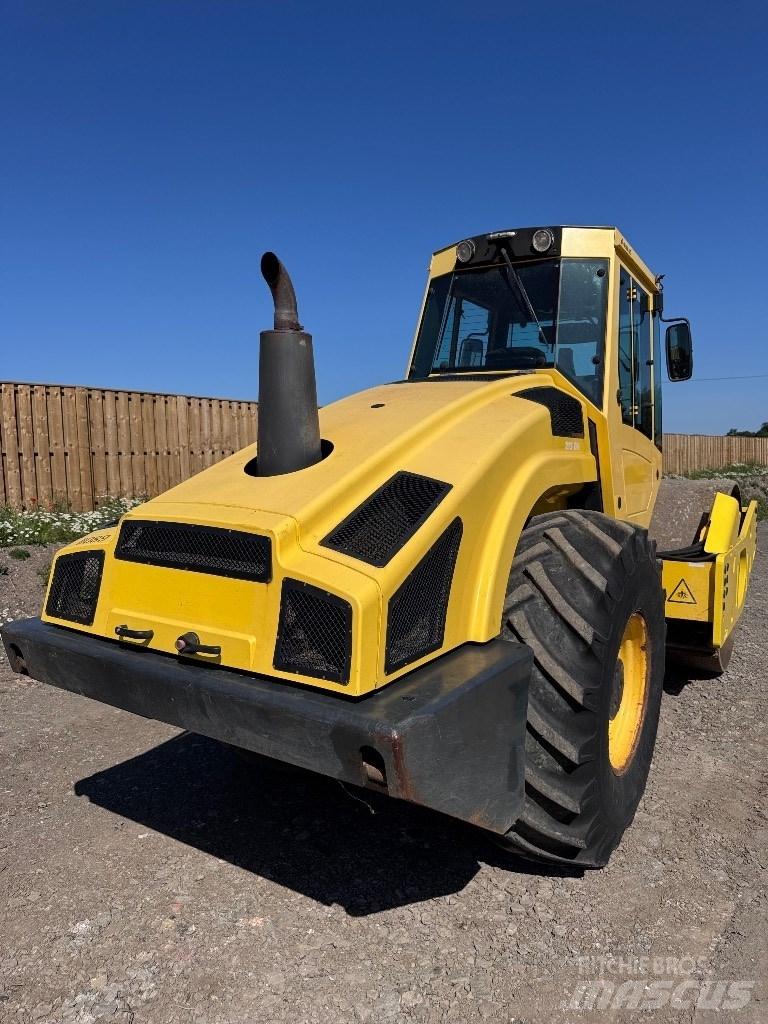 Bomag BW 213 D H-4 Single drum rollers