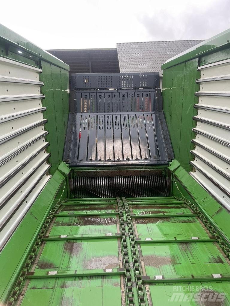 Krone ZX 560 GL Speciality Trailers