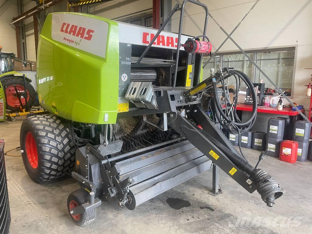CLAAS Rollant 455 RC Round Balers