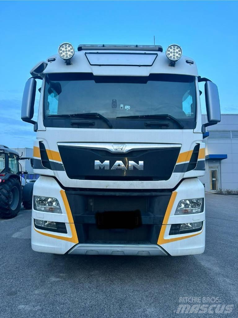 MAN TGX 26.560 Dump Trucks