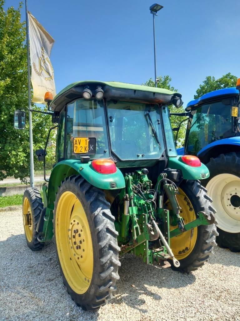 John Deere 5820 Tractors