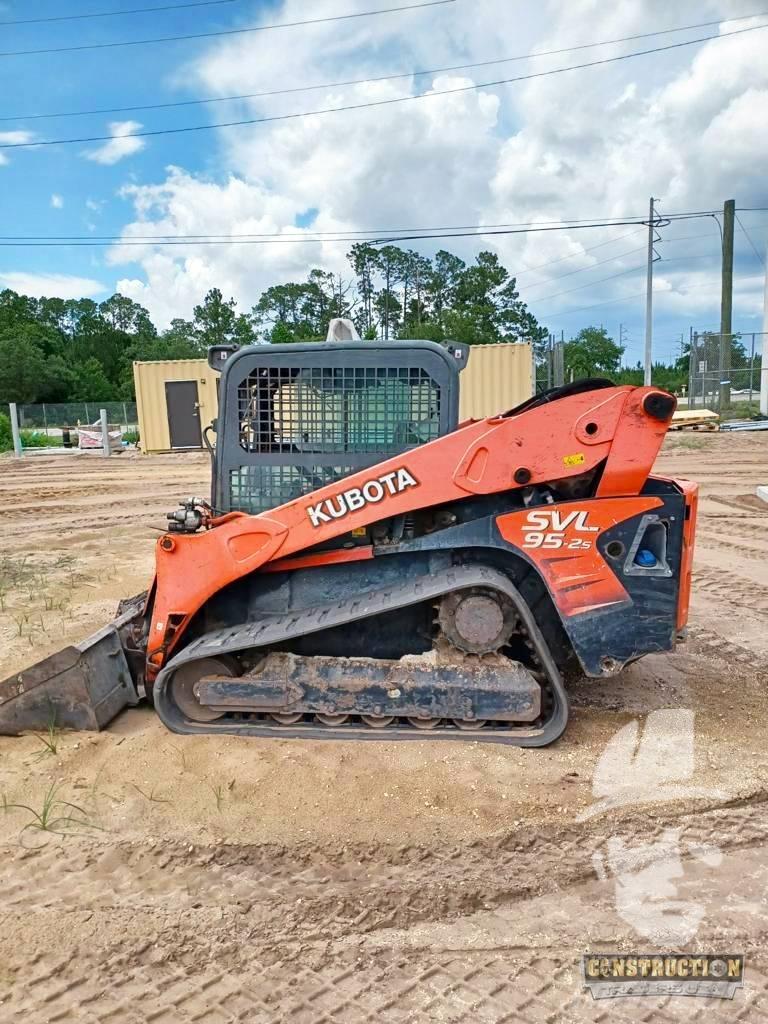 Kubota SVL 95-2 S Skid Steer Loaders