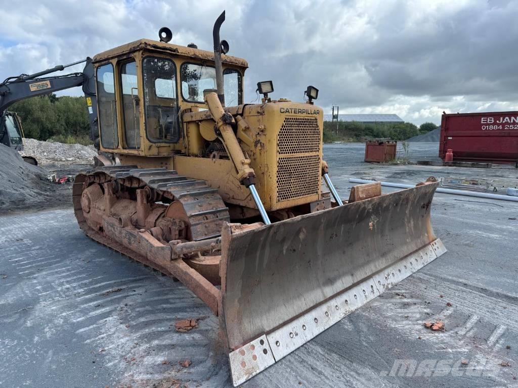 CAT D 6 C Crawler dozers
