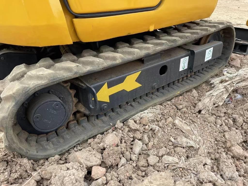 Komatsu PC18 Mini Excavators <7t (Mini Diggers)
