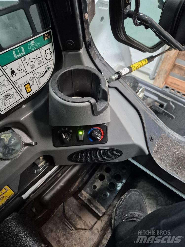 Bobcat S 590 Skid Steer Loaders