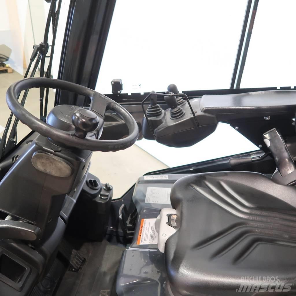Toyota 8FBE20T Electric Forklifts