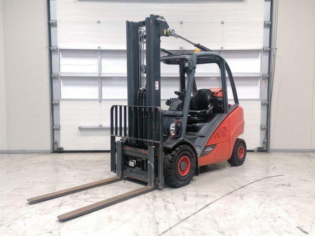 Linde H30T-02 LPG trucks