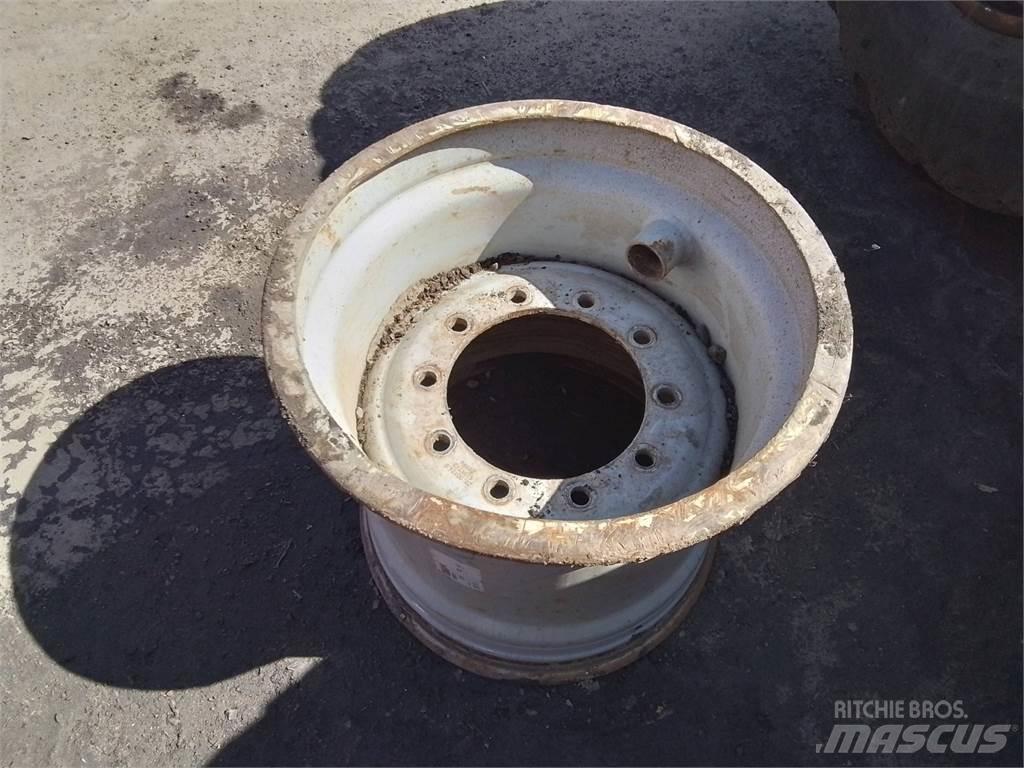 Valmet 901 22x24,5 Tires, wheels and rims