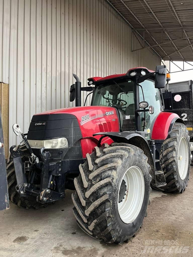 CASE PUMA 200 Tractors
