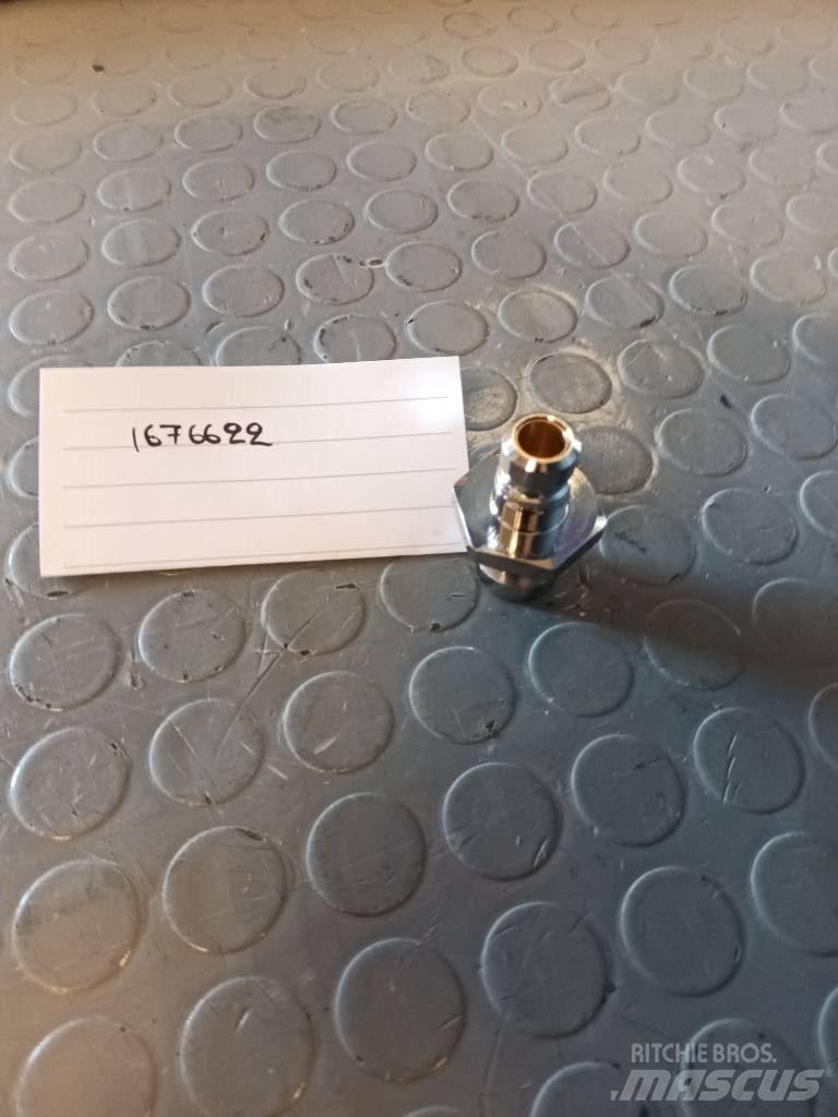 Volvo NIPPLE 1676622 Other Components