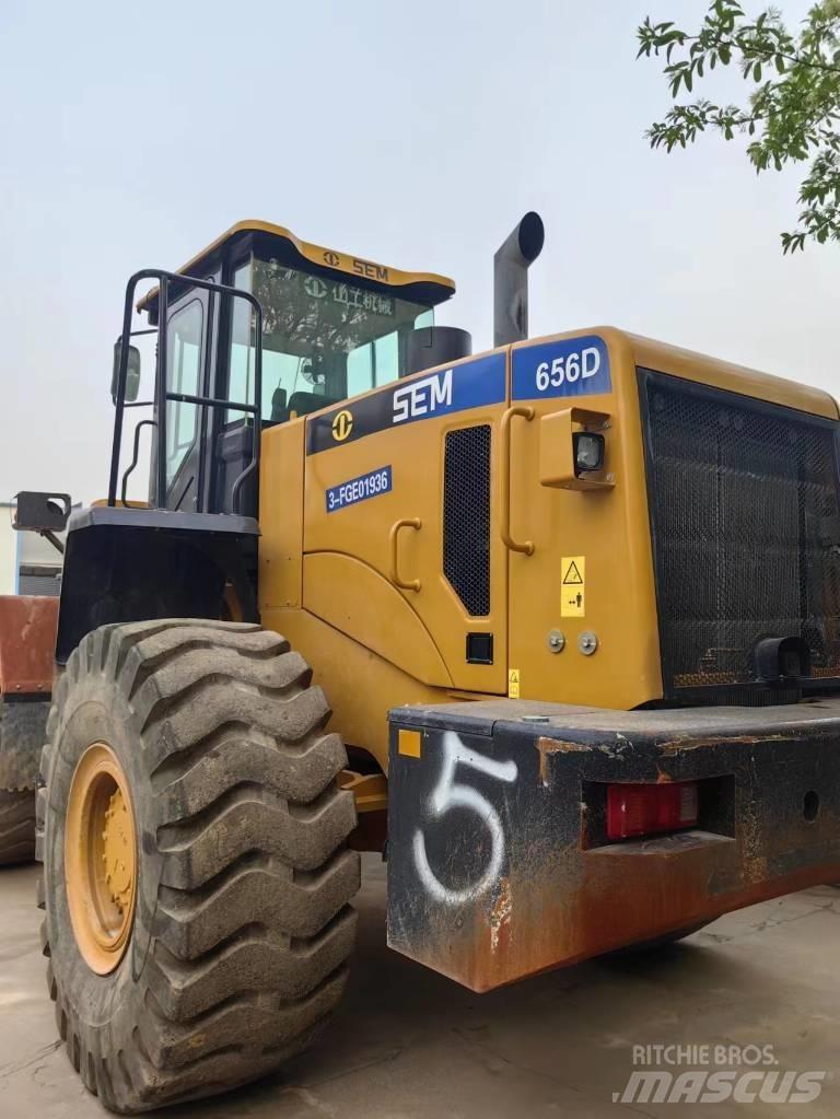 SEM 656D Wheel Loaders