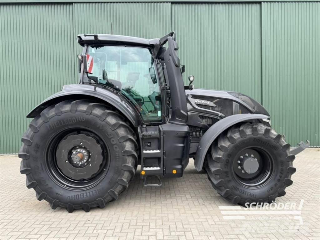 Valtra Q 305 Tractors