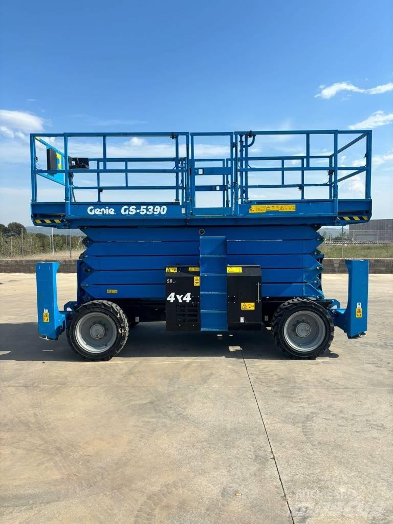 Genie GS 5390 RT Scissor Lifts
