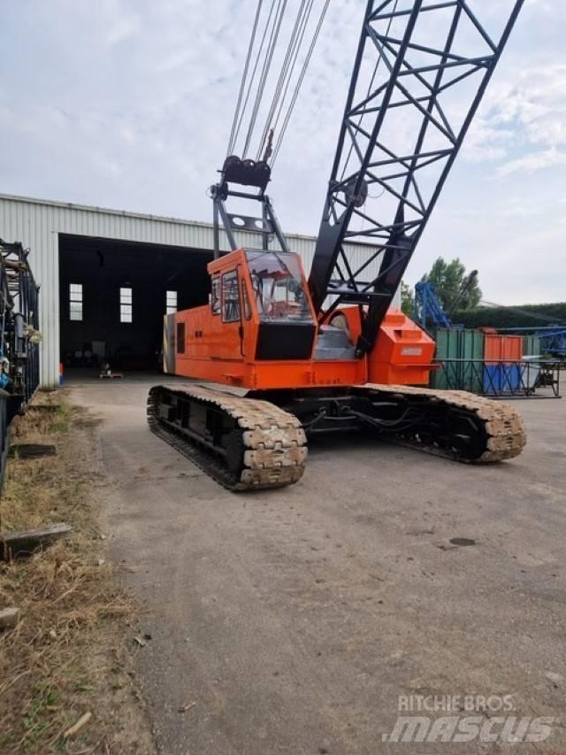 Hitachi KH 180-3 Crawler Cranes