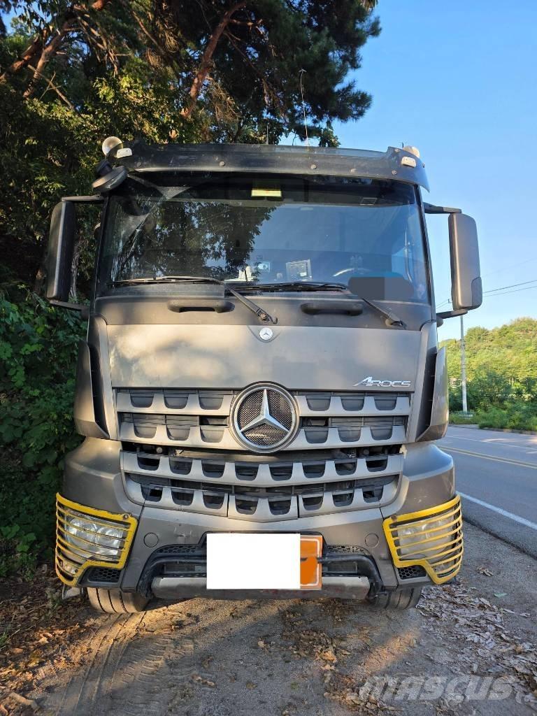 Mercedes-Benz 3951K Site Dumpers