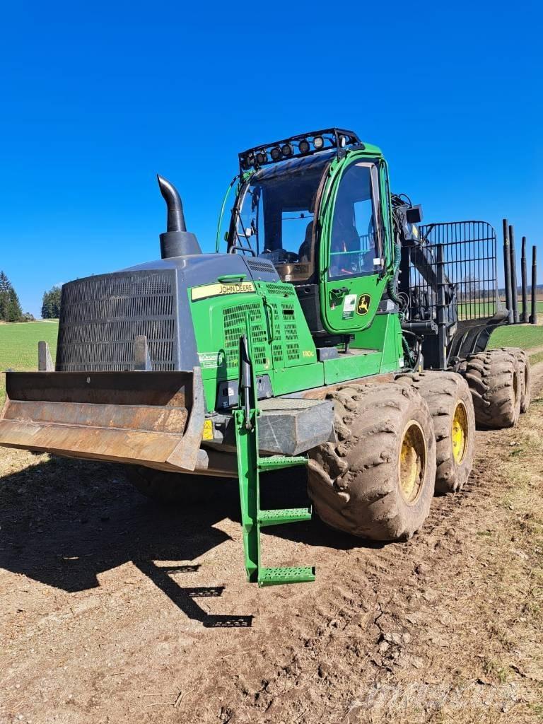 John Deere 1110 G Forwarders