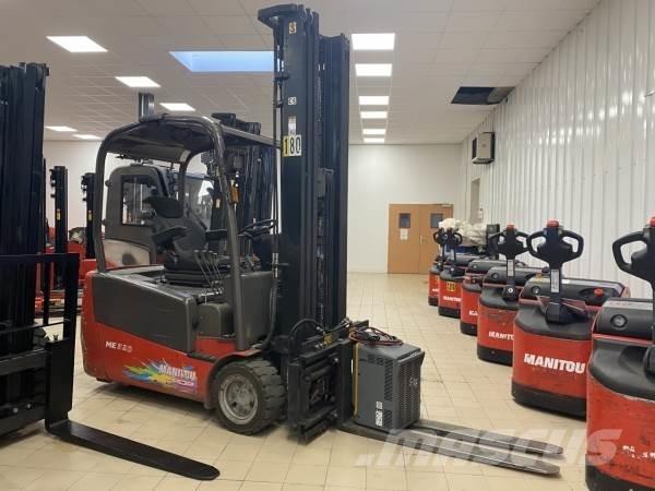 Manitou ME320 Rough Terrain Trucks