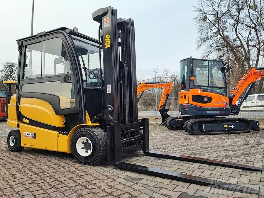 Yale ERP35VL Electric Forklifts