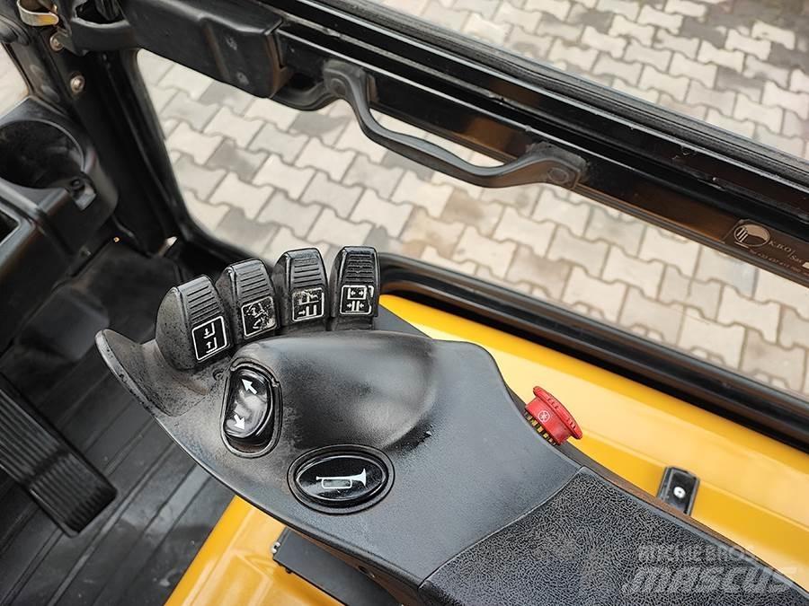 Yale ERP35VL Electric Forklifts
