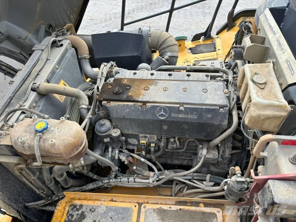 Bell B 30 E Articulated Dump Trucks (ADTs)
