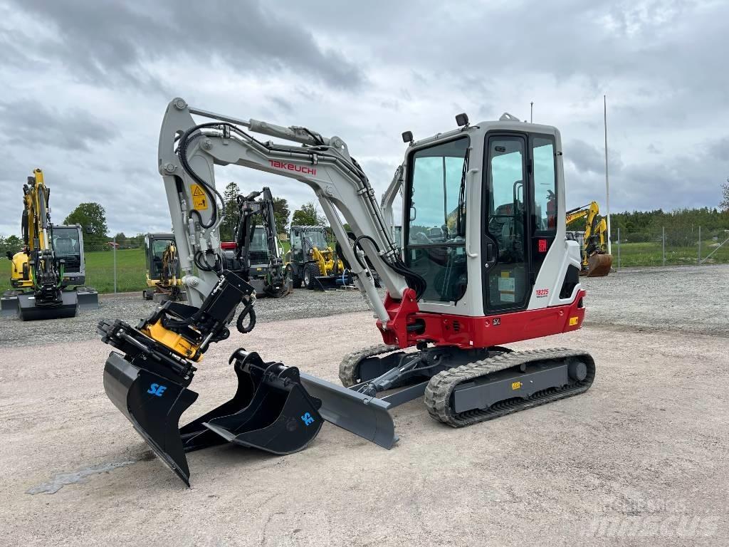 Takeuchi TB225 Mini Excavators <7t (Mini Diggers)