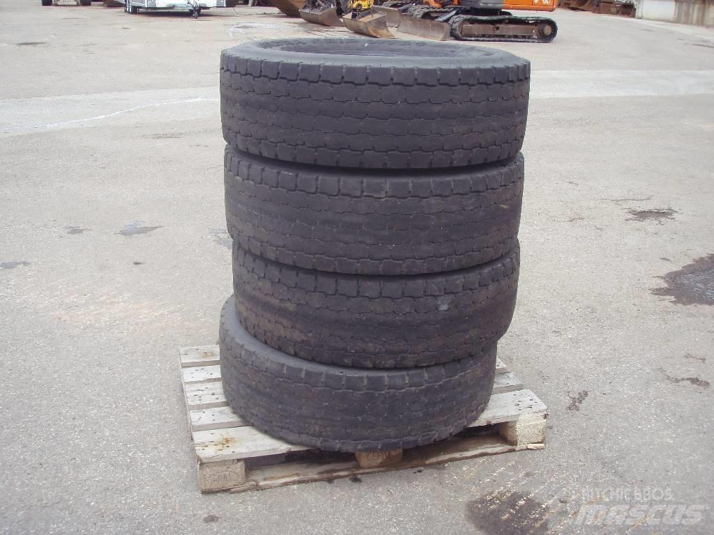 Goodyear 315/70-22,5 Tires, wheels and rims