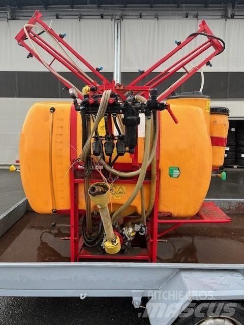 Junkkari 700/12 Mounted sprayers