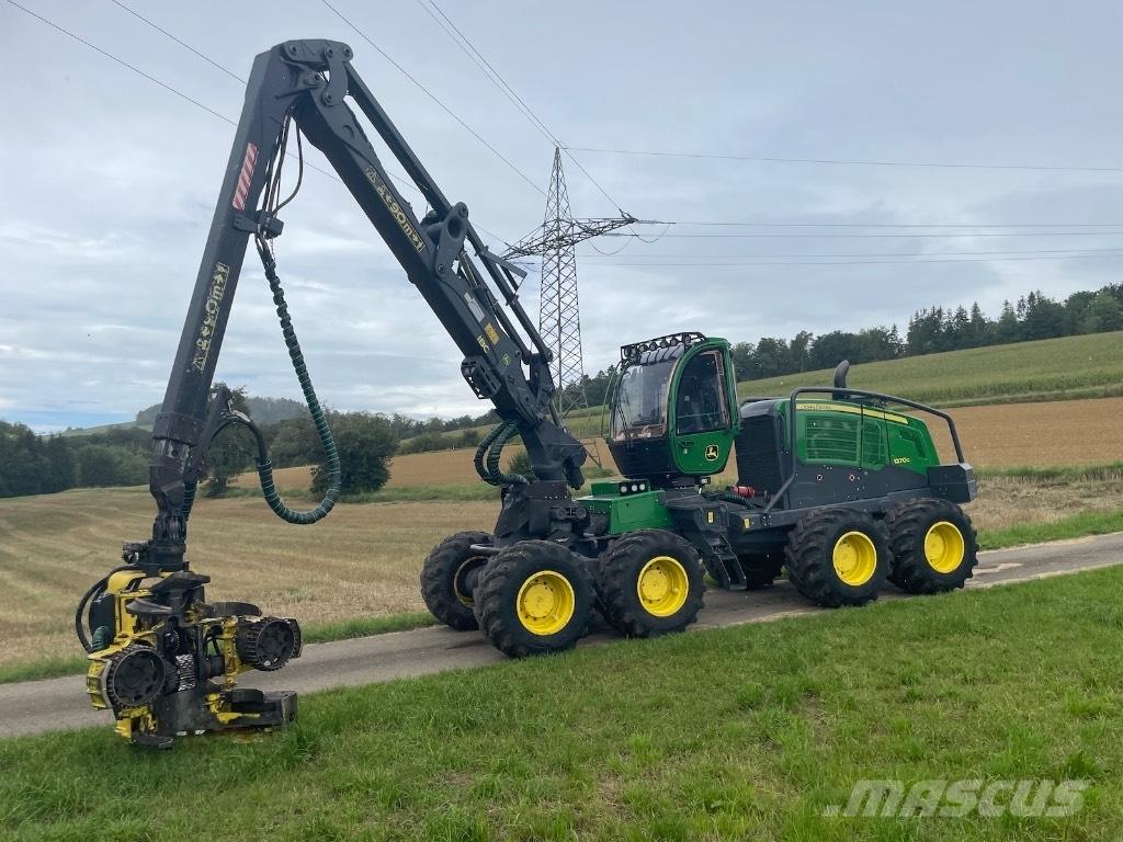 John Deere 1270G 8WD Harvesters