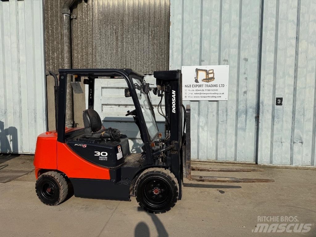 Doosan D 30 Diesel Forklifts