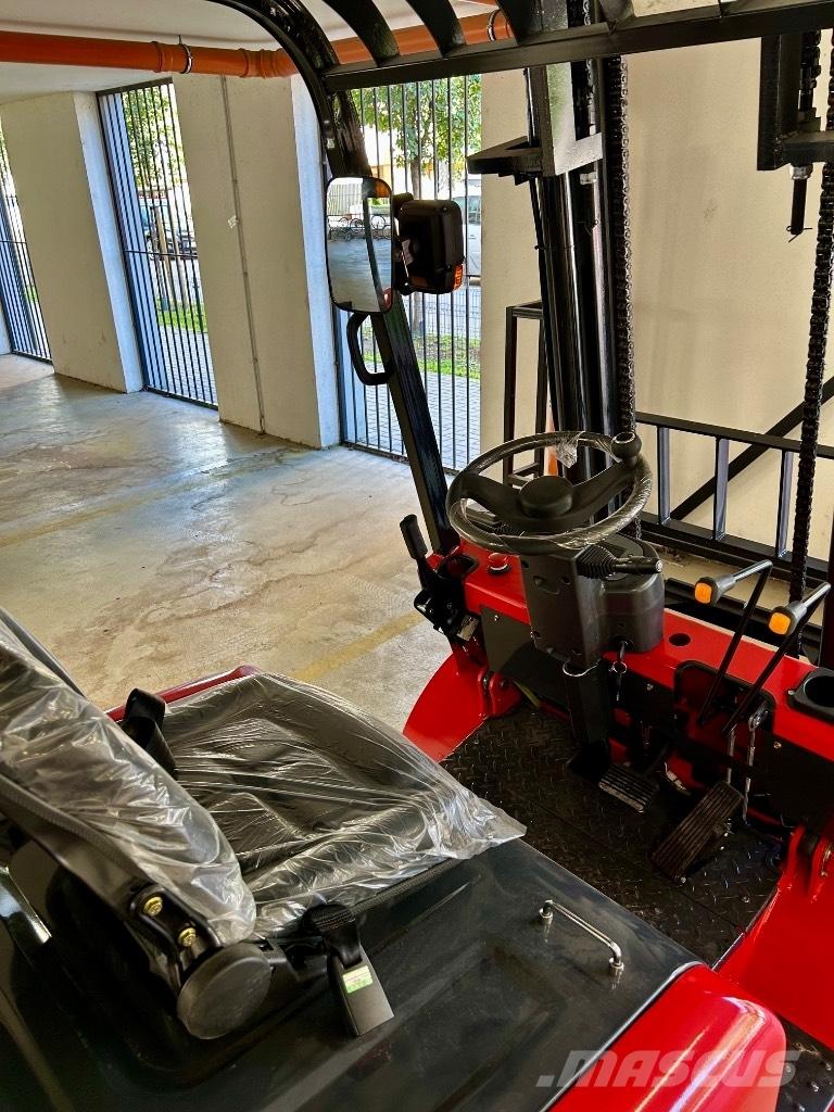  Nuote CPD-20 Electric Forklifts