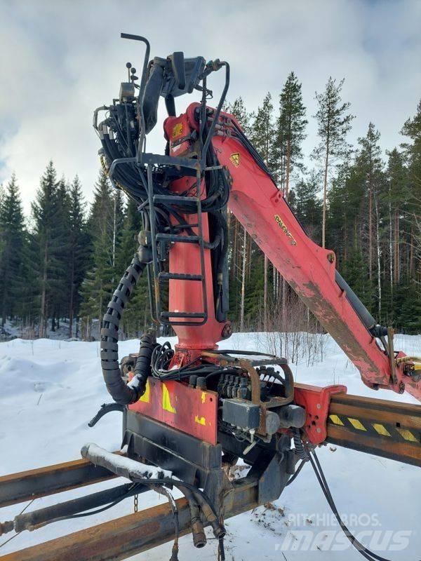 Epsilon Q150L97 Timber Cranes