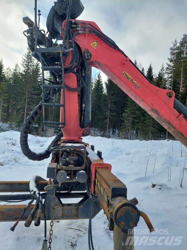 Epsilon Q150L97 Timber Cranes