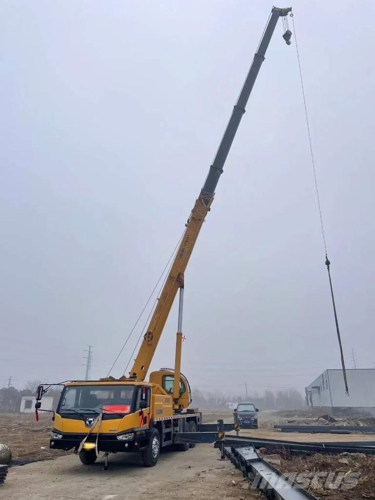 XCMG XCT 35 Mobile and all terrain cranes