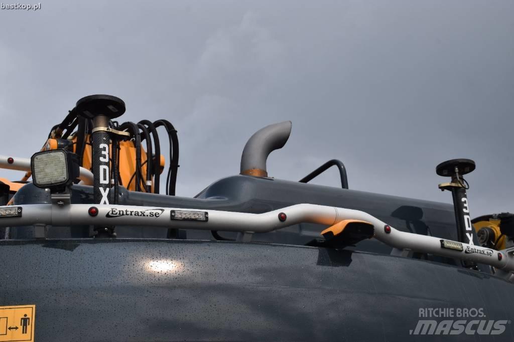 Hyundai HW 160 Wheeled Excavators