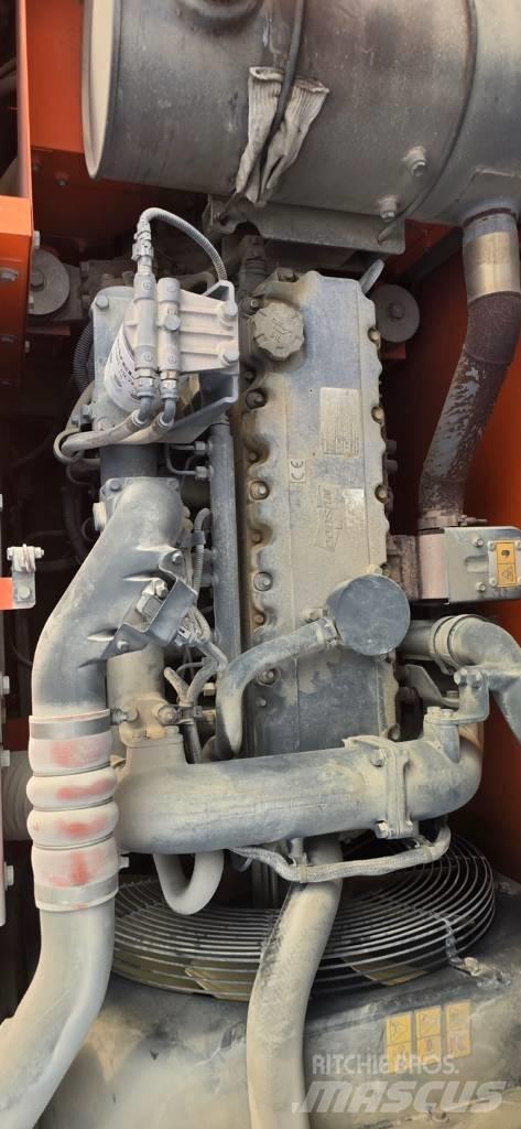 Doosan DX 210 W Wheeled Excavators
