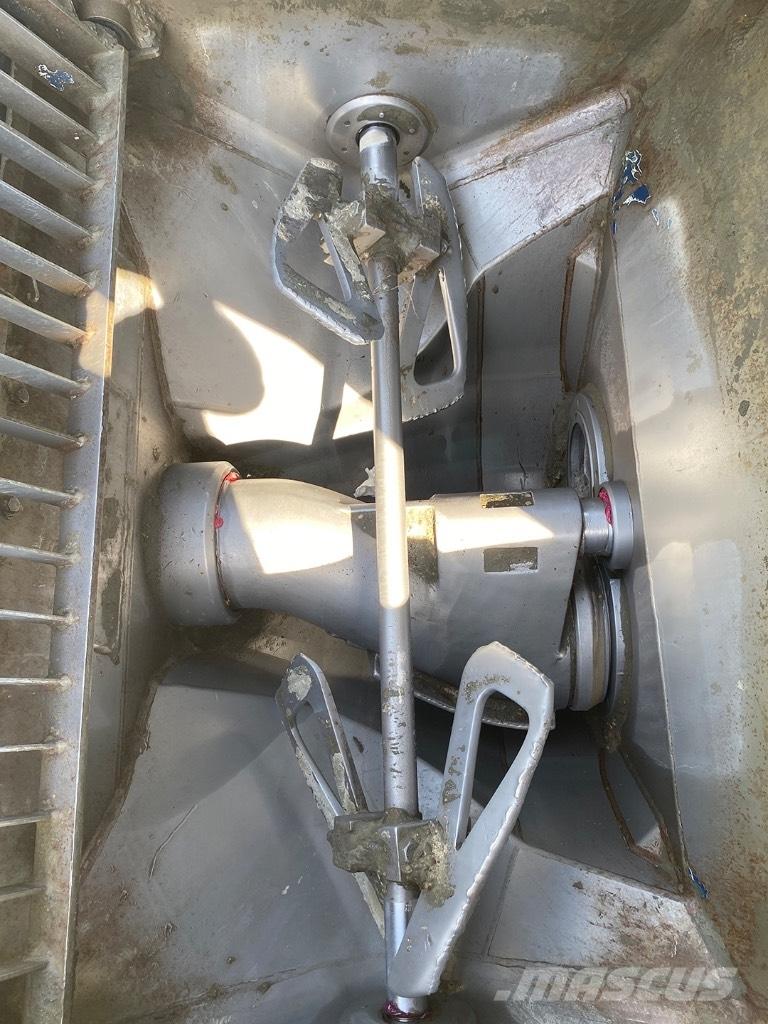 Putzmeister (#190) 31M Concrete Pumps