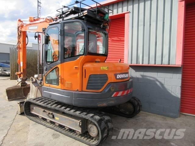 Doosan DX 85 R-3 Mini excavators  7t - 12t