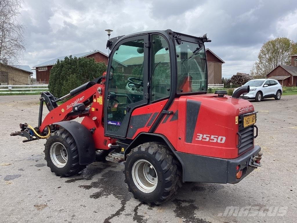 Schäffer 3550 Multi purpose loaders