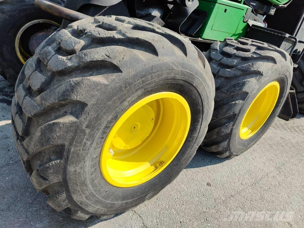 John Deere 1270 G Harvesters